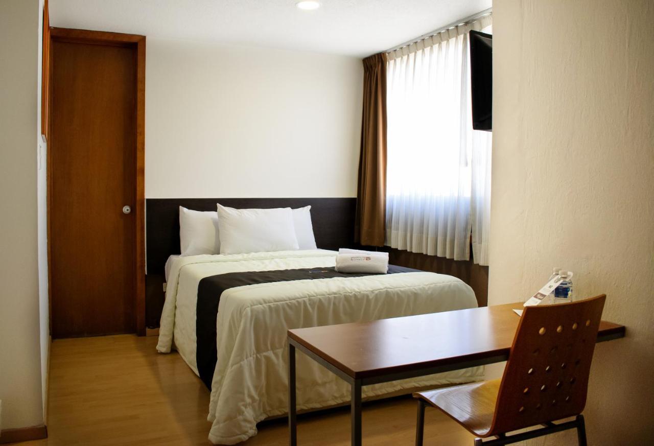 Puebla Inn Express Kültér fotó